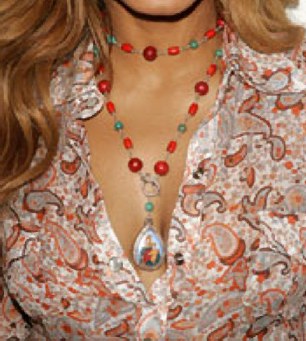 fashion trends, layered necklaces